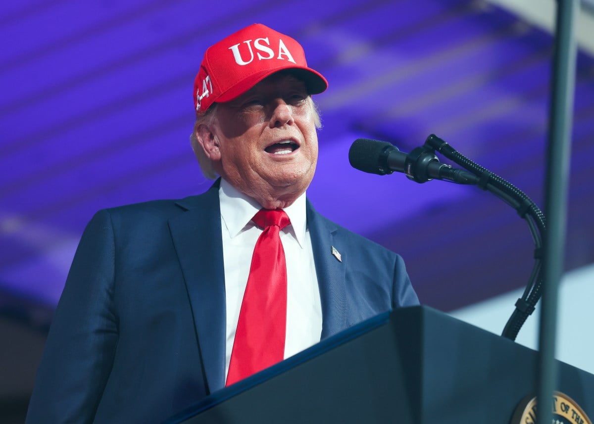 Trump to Campaign in Nebraska as GOP Faces Close Senate Race in Red State - Newsweek