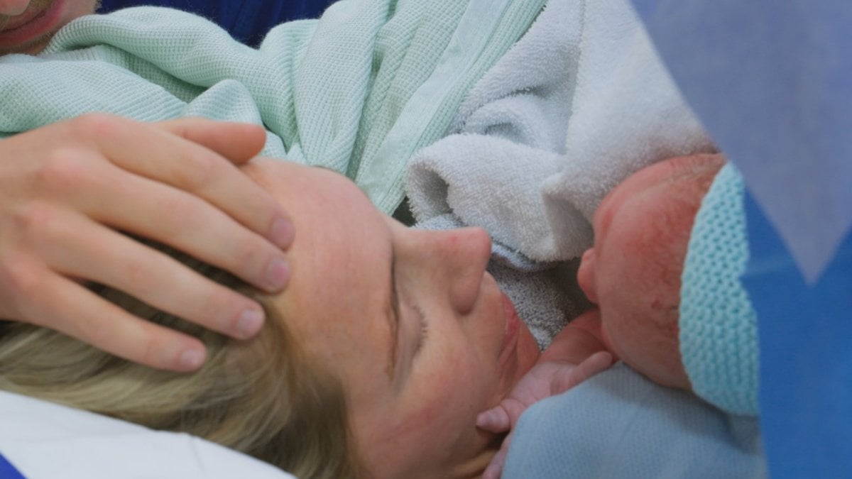 One Born Every Minute Returns to E4 After Eight Years