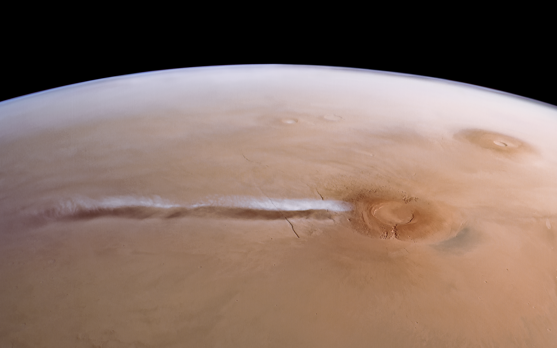Mars Express Discovers Elongated Cloud Formed by Exotic Physics