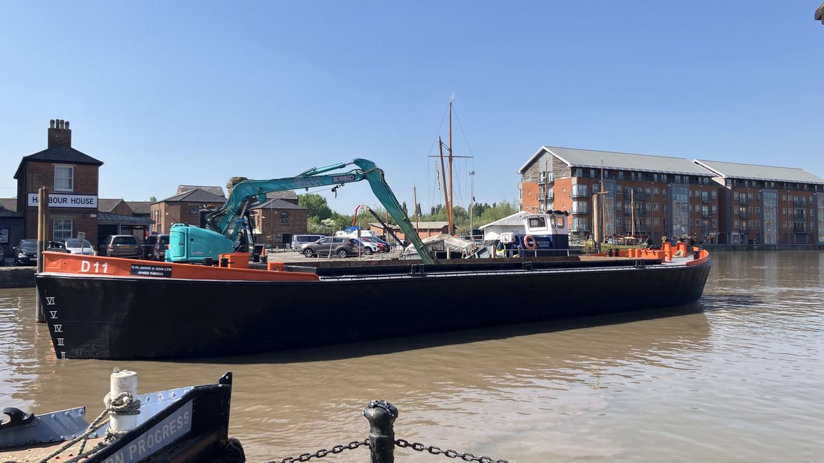 £4m Dredging Project Begins at Gloucester Docks Following Silt Build-Up