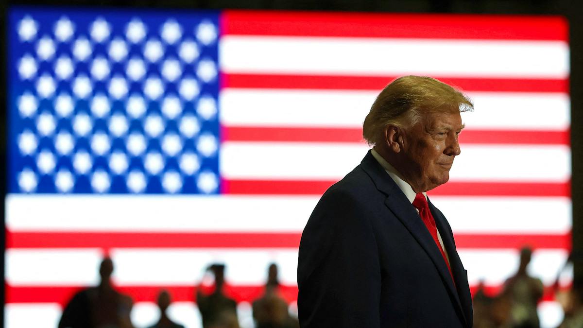 Trump Warns Iran After Knife Attack On Flydubai Flight