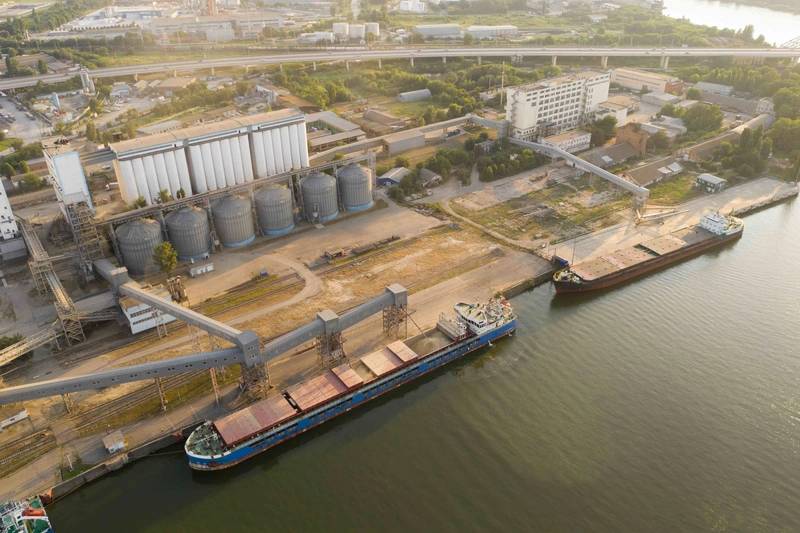 Russia Eyes China Transit as Ukrainian Drone Strikes Paralyze Ports