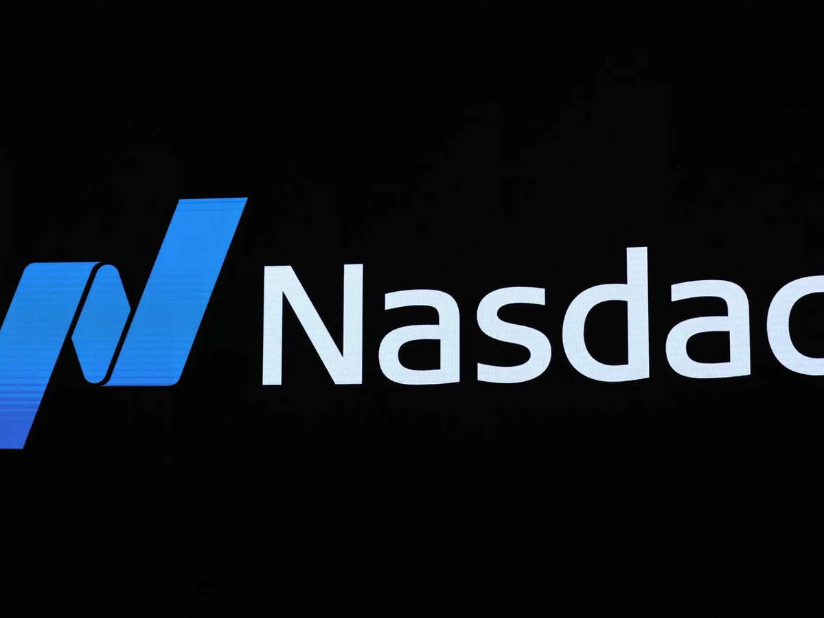 Nasdaq Hits Record High as US Jobs Growth Slumps to 29,000