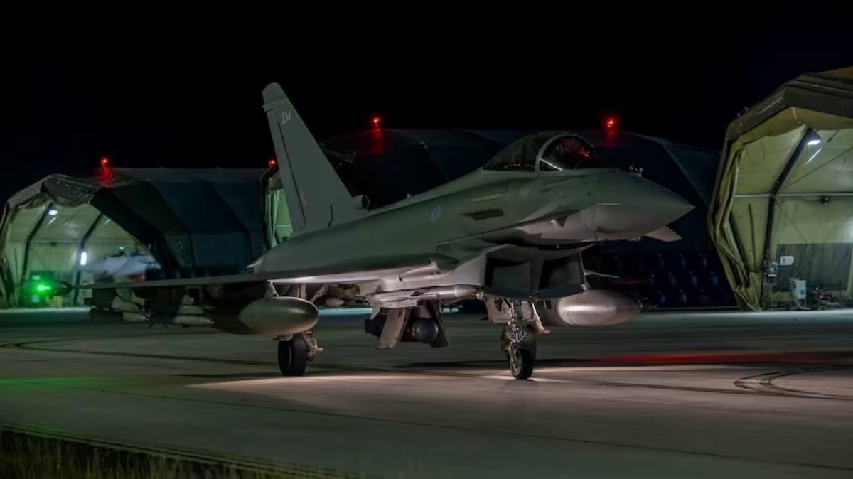 UK Deploys Eurofighter Typhoon Jets to Defend Saudi Arabia