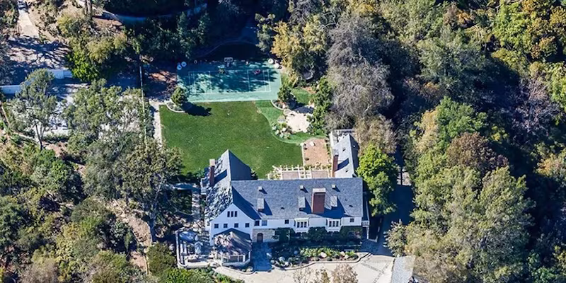 Sandra Bullock Sells Organic Avocado Farm for US.6 Million