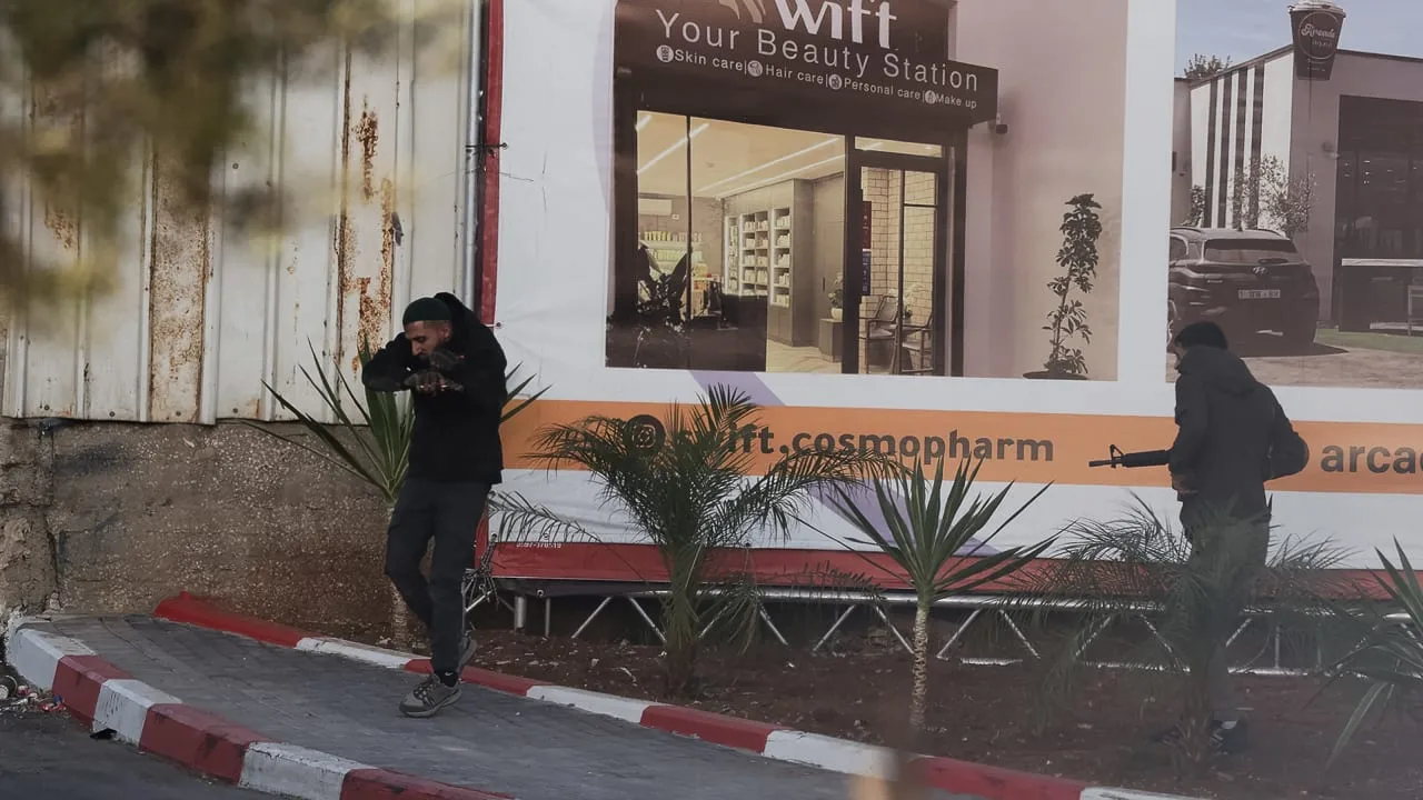 Netanyahu Orders West Bank Operations After Hebron Attack