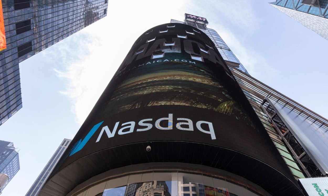 Nasdaq Drops 2.6 Percent as AI Infrastructure Costs Hit Tech Stocks