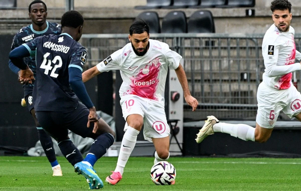 Marseille Routs Angers 5-2 to Secure Second Ligue 1 Victory