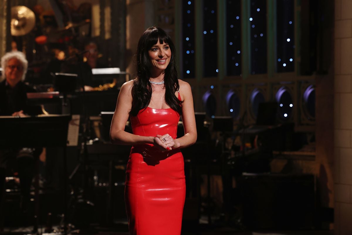 Taylor Swift Gives 37th Birthday Cake to Dakota Johnson on SNL