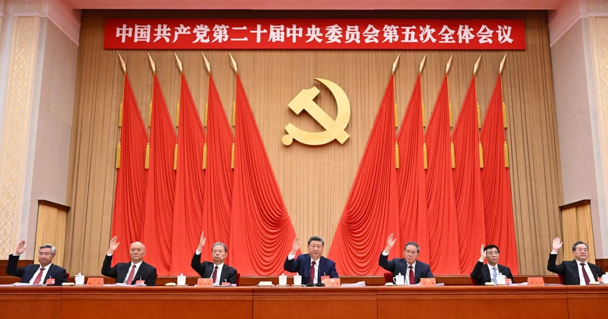 CPC Purges Leave Record Vacancies at Fifth Plenum in Beijing