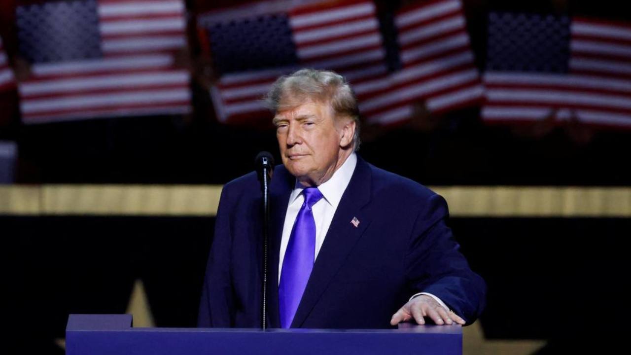 Donald Trump Suggests Ukraine Hold New Elections Over Refineries