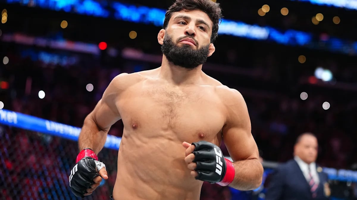 Arman Tsarukyan Defeats Dillon Danis to Win RAF Middleweight Title