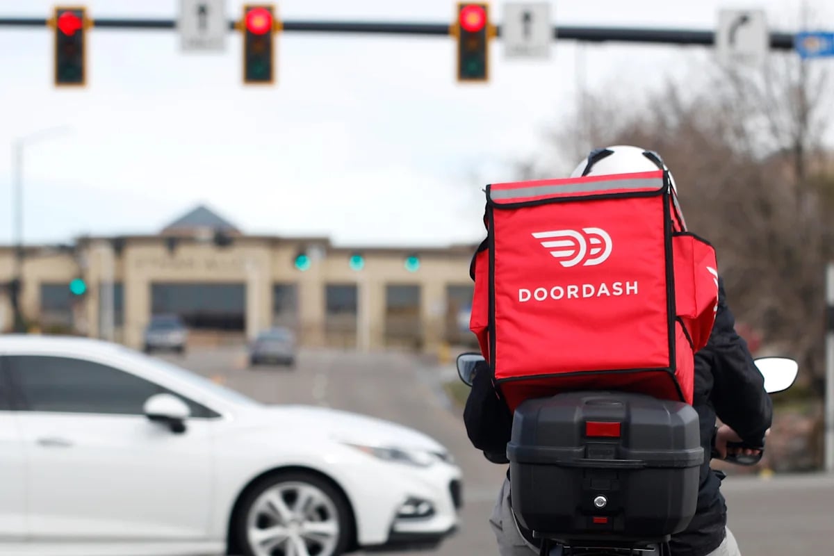 DoorDash Shares Jump After Company Offers  Billion for Instacart