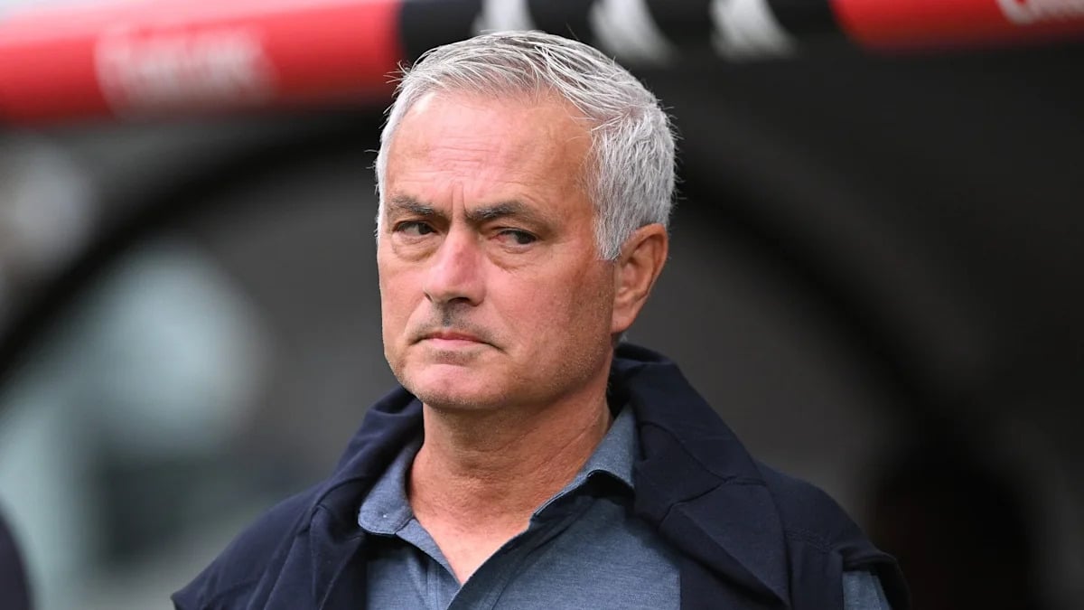Mourinho Reveals Tactical Plans and Selection Puzzles for El Clasico