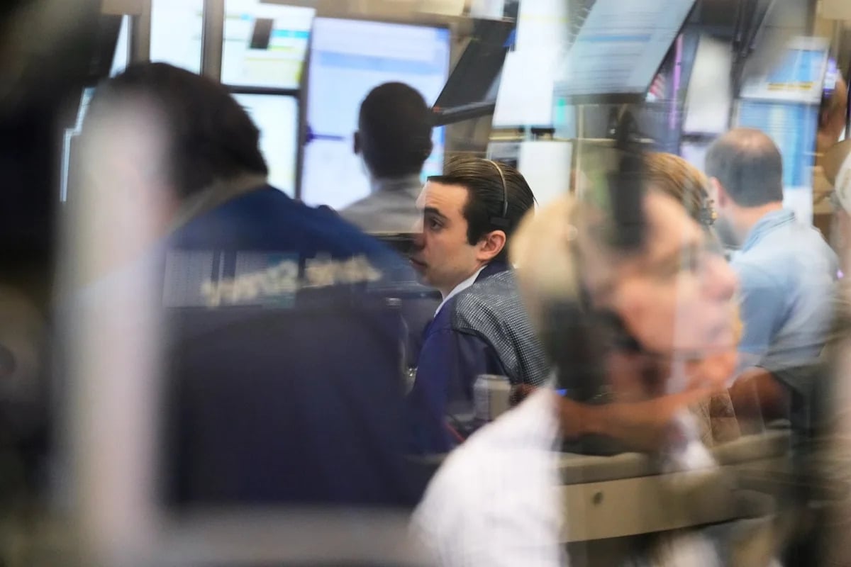 Global Bond Yields Hit Highest Levels Since 2002 as Debt Rout Deepens