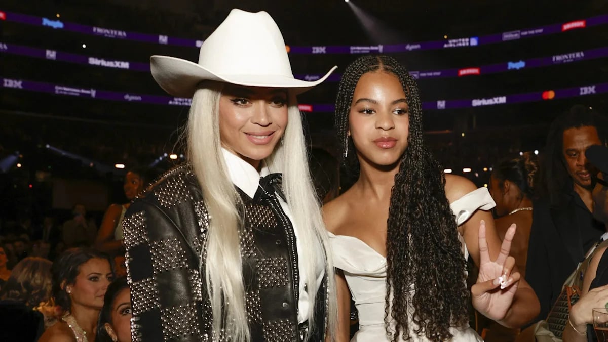 Beyoncé and Kelly Rowland Open Knowles-Rowland House in Houston