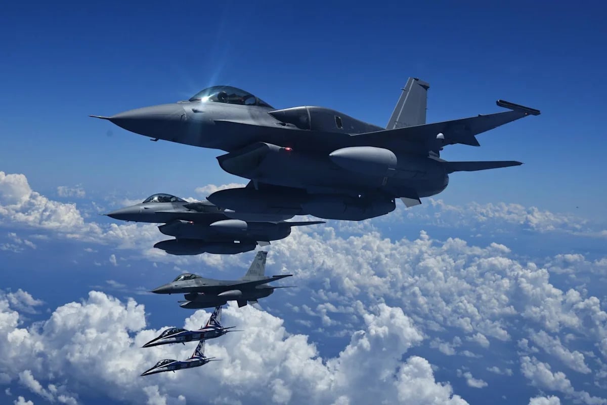 Taiwan Takes Delivery of First Two F-16V Block 70 Fighter Jets