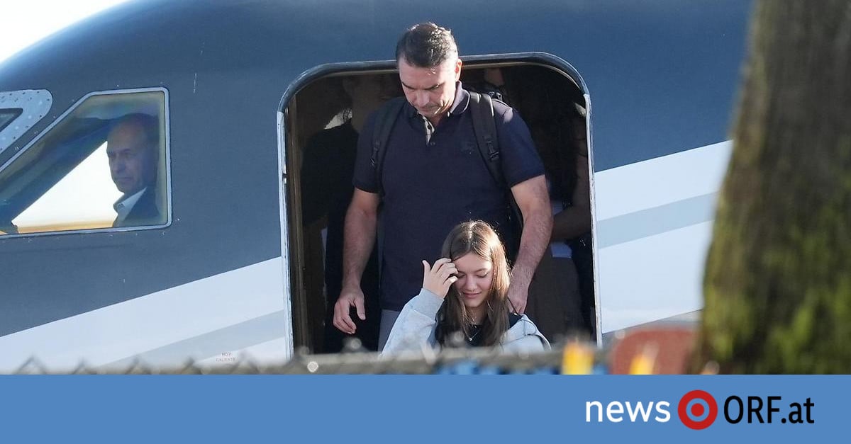 Flavio Bolsonaro Flees to Florida Defying Court Order