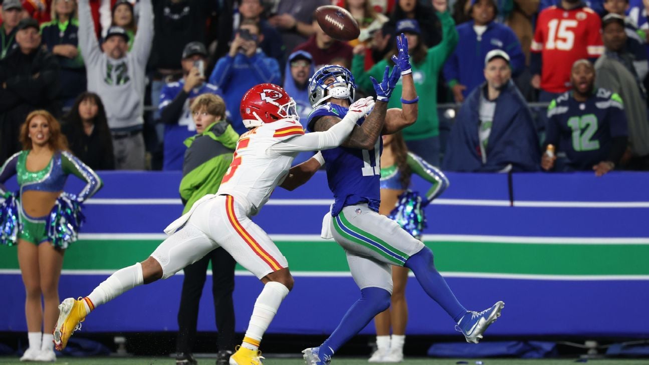 Seahawks Beat Undefeated Chiefs 20-3 Behind Smith-Njigba's 150 Yards