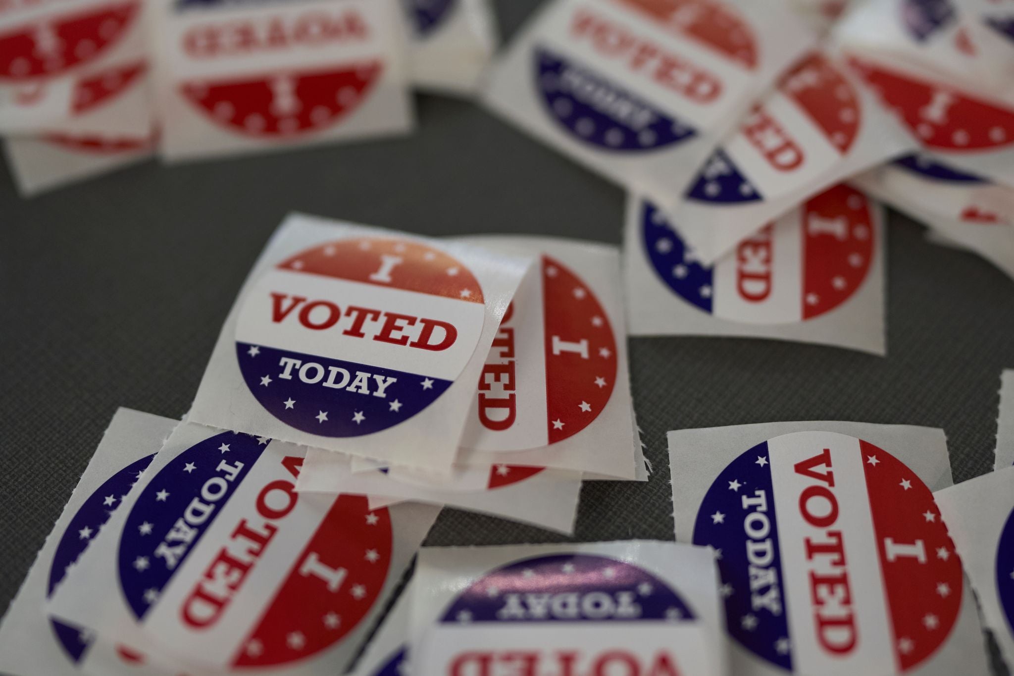 Progressive Democrats Unseat Longtime Incumbents in Primary Upsets