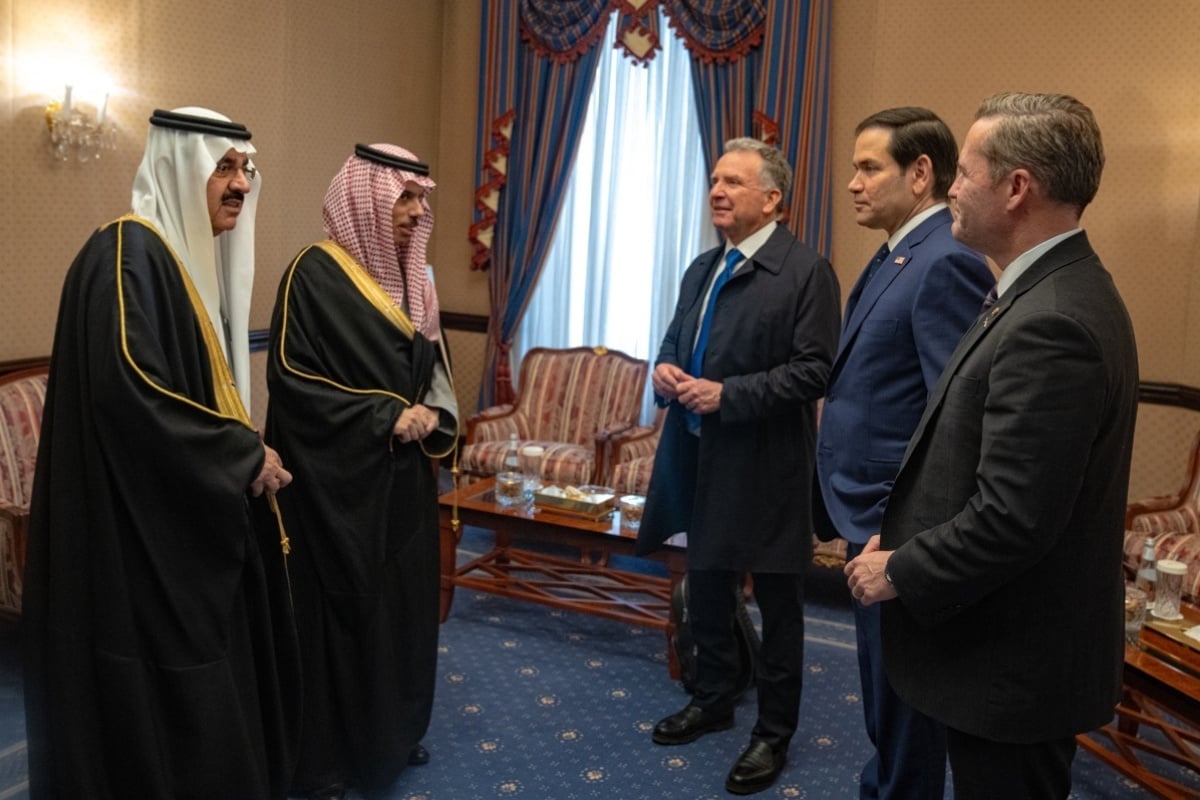 Steve Witkoff Meets Zelenskyy in Oslo to Discuss Russia Peace Plan